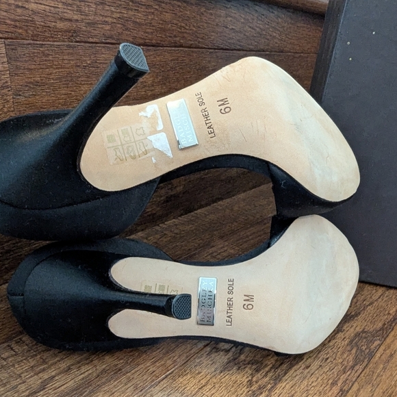 Badgley Mischka 'Salsa' Pump rhinestone tops Black NIB Size 6 - Picture 12 of 16